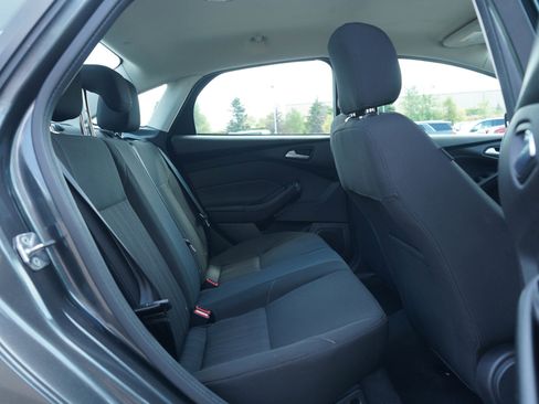 Used 2017 Ford Focus SE FWD image 12