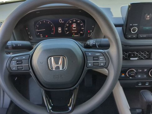 New 2025 Honda Accord SE image 32