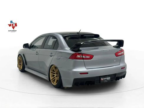 Used 2014 Mitsubishi Lancer Evolution GSR image 4