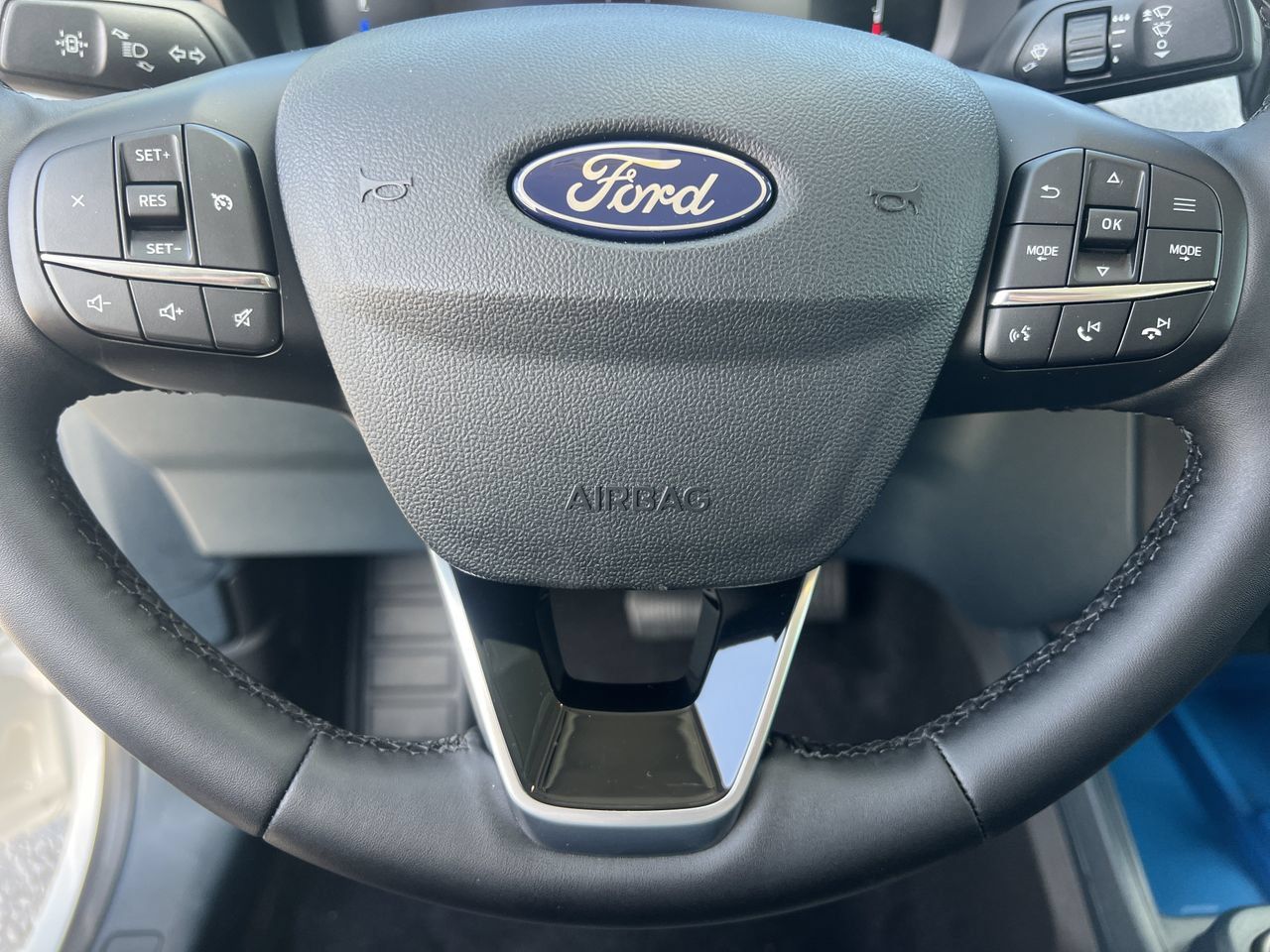 New 2026 Ford Maverick XLT w/ XLT Luxury Package AWD/4WD image 9