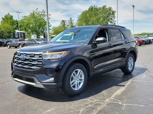 New 2026 Ford Explorer Active AWD/4WD image 8