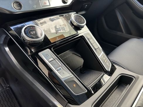 New 2024 Jaguar I-PACE R-Dynamic HSE image 22