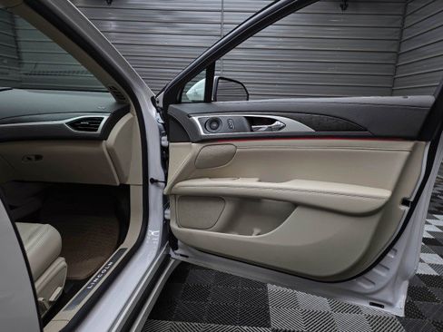 Used 2020 Lincoln MKZ Reserve w/ Elements Package FWD image 33