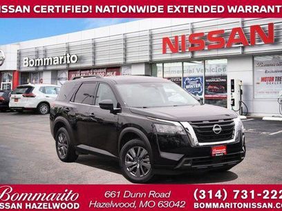 Used 2025 Nissan Pathfinder SV