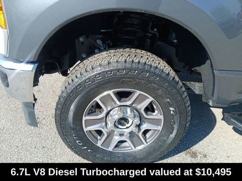 Used 2025 Ford F250 XLT w/ FX4 Off-Road Package AWD/4WD image 3