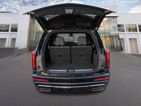 New 2025 Cadillac XT6 Premium Luxury image 15