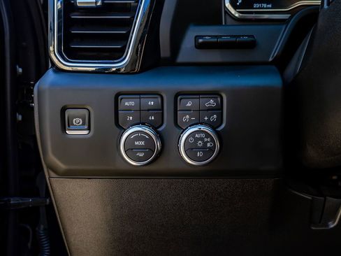 Used 2024 GMC Sierra 3500 Denali Ultimate image 20