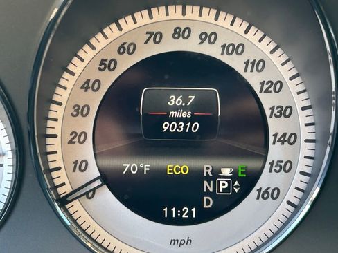 Used 2013 Mercedes-Benz GLK 350 4MATIC image 16