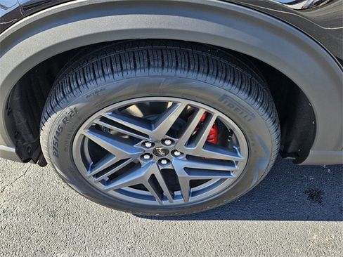 New 2026 Ford Explorer ST-Line w/ ST-Line Street Pack image 10