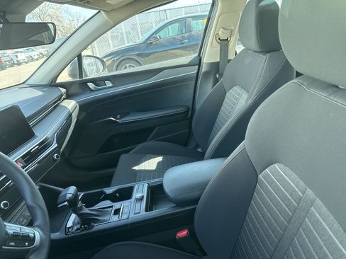 Used 2025 Kia K5 LXS image 10