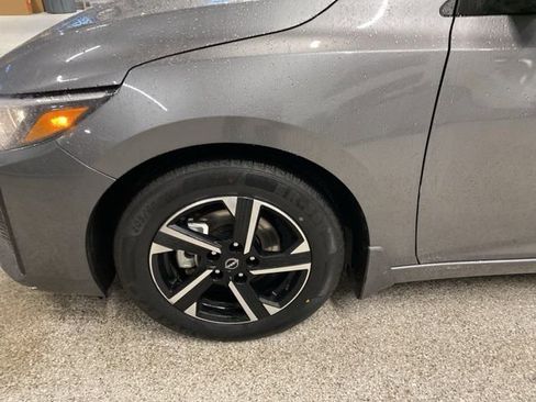 Used 2024 Nissan Sentra SV FWD image 10