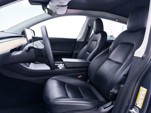 Used 2022 Tesla Model Y Performance AWD/4WD image 18