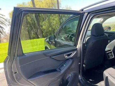 Used 2019 Subaru Forester Premium w/ All-Weather Package AWD/4WD image 14