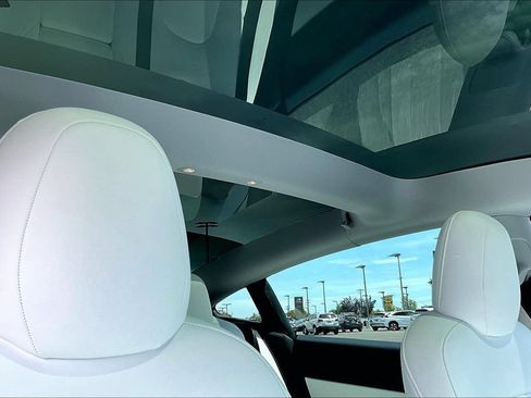Used 2021 Tesla Model 3 Long Range AWD/4WD image 21