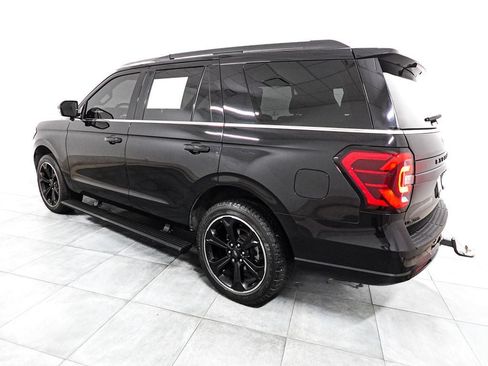 Used 2023 Ford Expedition Limited AWD/4WD image 5