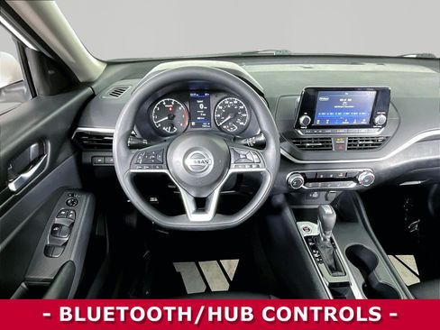 Certified 2022 Nissan Altima 2.5 S w/ Driver Assist Package FWD image 8