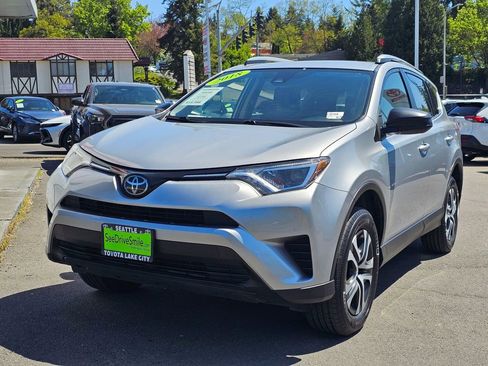 Used 2018 Toyota RAV4 LE w/ All Weather Liner Package AWD/4WD image 4