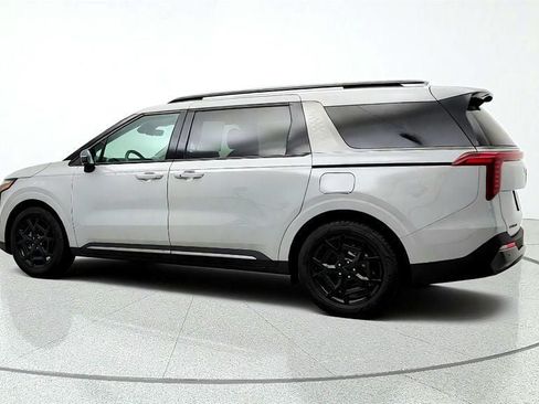 Used 2026 Kia Carnival SX Prestige FWD image 7