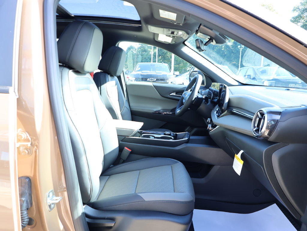 New 2027 Chevrolet Equinox LT w/ Convenience Package II AWD/4WD image 35