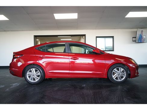 Used 2019 Hyundai Elantra SEL FWD image 8