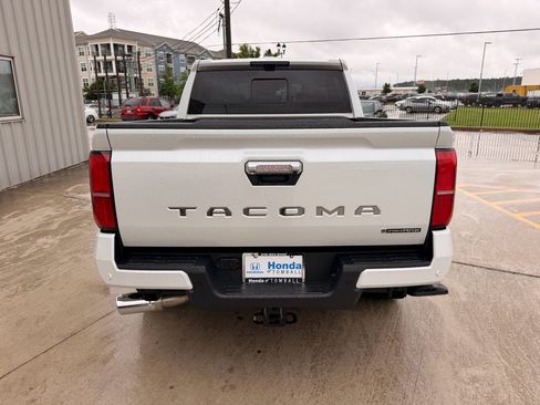 Used 2026 Toyota Tacoma Limited AWD/4WD image 7