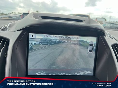 Used 2017 Ford Escape Titanium FWD image 20