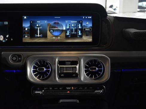 Certified 2025 Mercedes-Benz G 63 AMG 4MATIC image 41