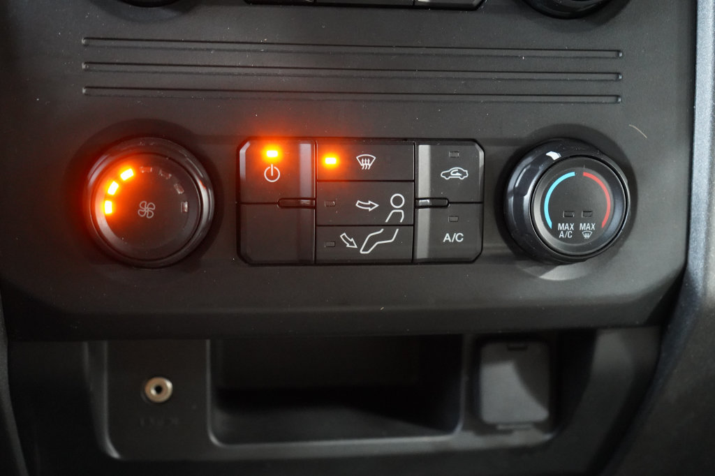 Used 2019 Ford F550 4x4 Regular Cab Super Duty image 15