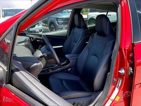 Used 2022 Toyota Prius Prime XLE FWD image 11