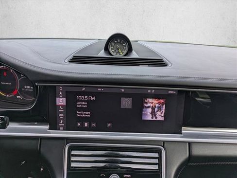 Used 2019 Porsche Panamera 4 image 14