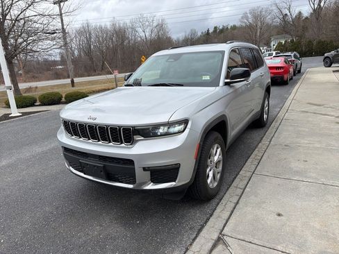 Used 2021 Jeep Grand Cherokee L Limited image 3