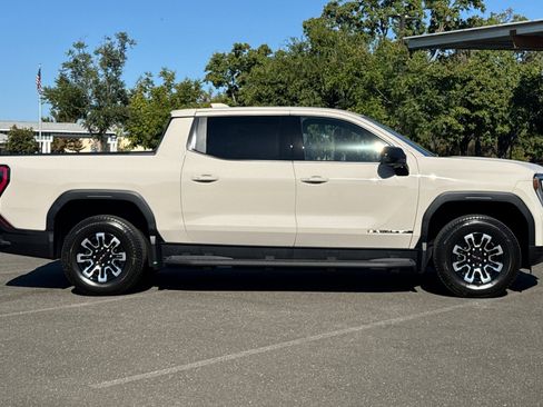 New 2026 GMC Sierra EV Elevation image 3