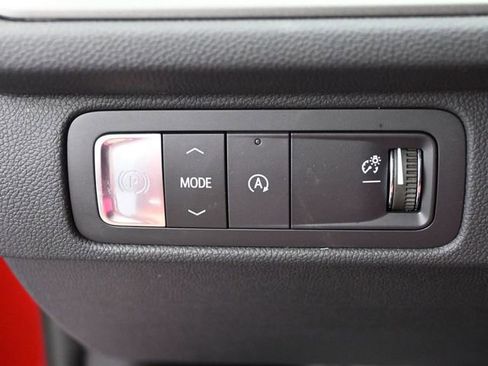 New 2026 Chevrolet Traverse LT w/ Driver Confidence Package FWD image 36