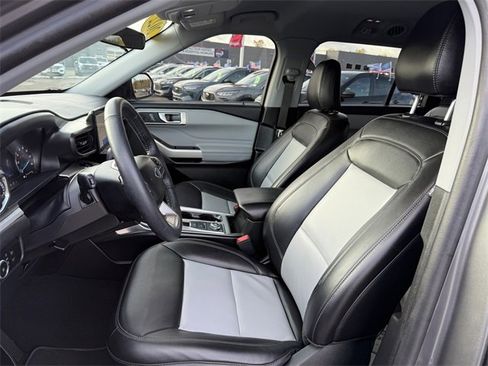 Certified 2023 Ford Explorer XLT w/ Equipment Group 202A image 6