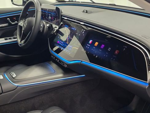 Certified 2025 Mercedes-Benz E 350 4MATIC Sedan image 27