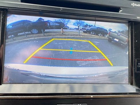 Used 2017 Toyota Avalon Limited w/ All Weather Liner Package image 28