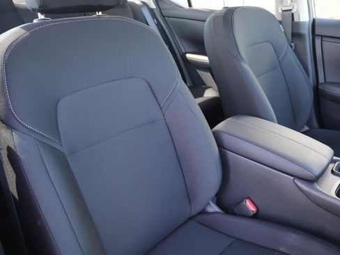 Used 2025 Nissan Sentra S image 40