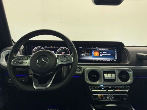 Used 2021 Mercedes-Benz G 550 image 3