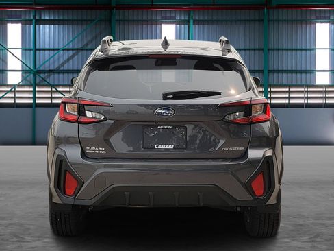 Used 2024 Subaru Crosstrek 2.0i Premium AWD/4WD image 4