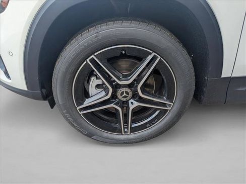 Used 2026 Mercedes-Benz GLB 250 image 14