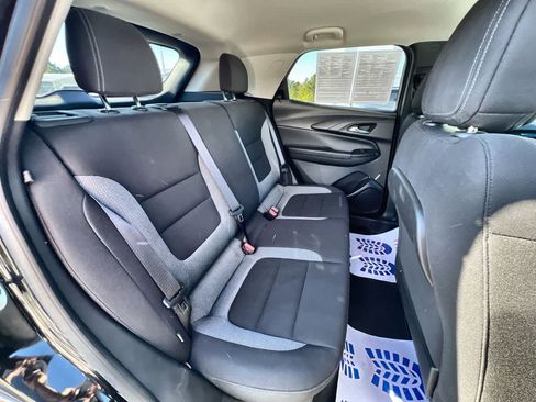 Used 2023 Chevrolet TrailBlazer LT w/ Convenience Package image 25