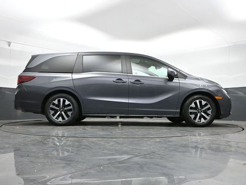 Used 2025 Honda Odyssey EX-L image 35