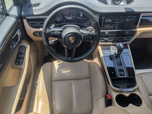 Used 2022 Porsche Macan AWD/4WD image 14