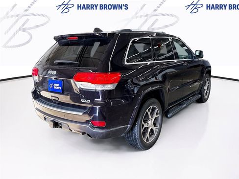 Used 2018 Jeep Grand Cherokee Limited AWD/4WD image 10