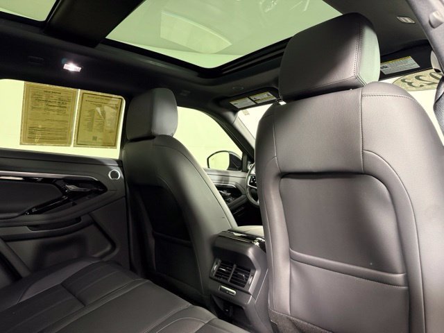 Used 2023 Land Rover Range Rover Evoque R-Dynamic SE AWD/4WD image 17