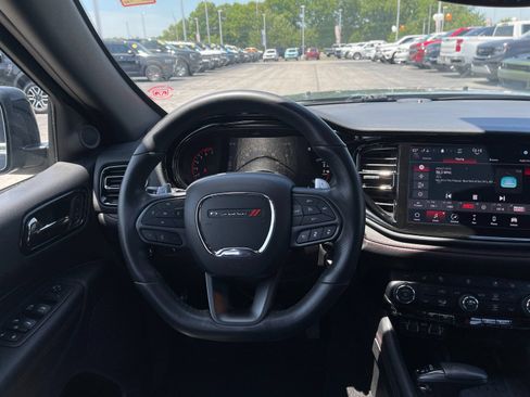 Used 2025 Dodge Durango R/T AWD/4WD image 16