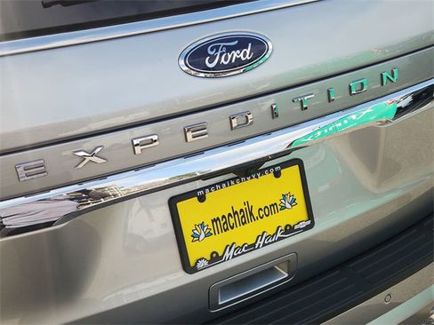 Used 2024 Ford Expedition Limited image 33