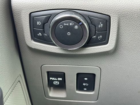 Used 2019 Ford F150 XLT w/ Equipment Group 302A Luxury AWD/4WD image 24