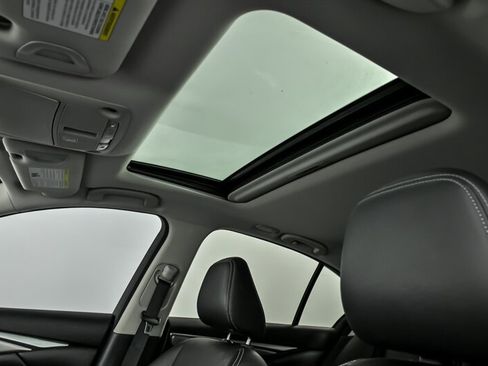 Used 2019 INFINITI Q50 Signature Edition image 21