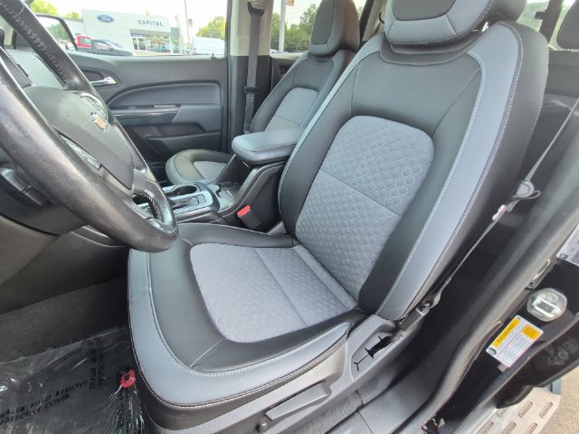 Used 2022 Chevrolet Colorado Z71 AWD/4WD image 21